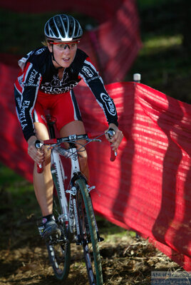 Lyne Bessette, Cyclocrossworld.com